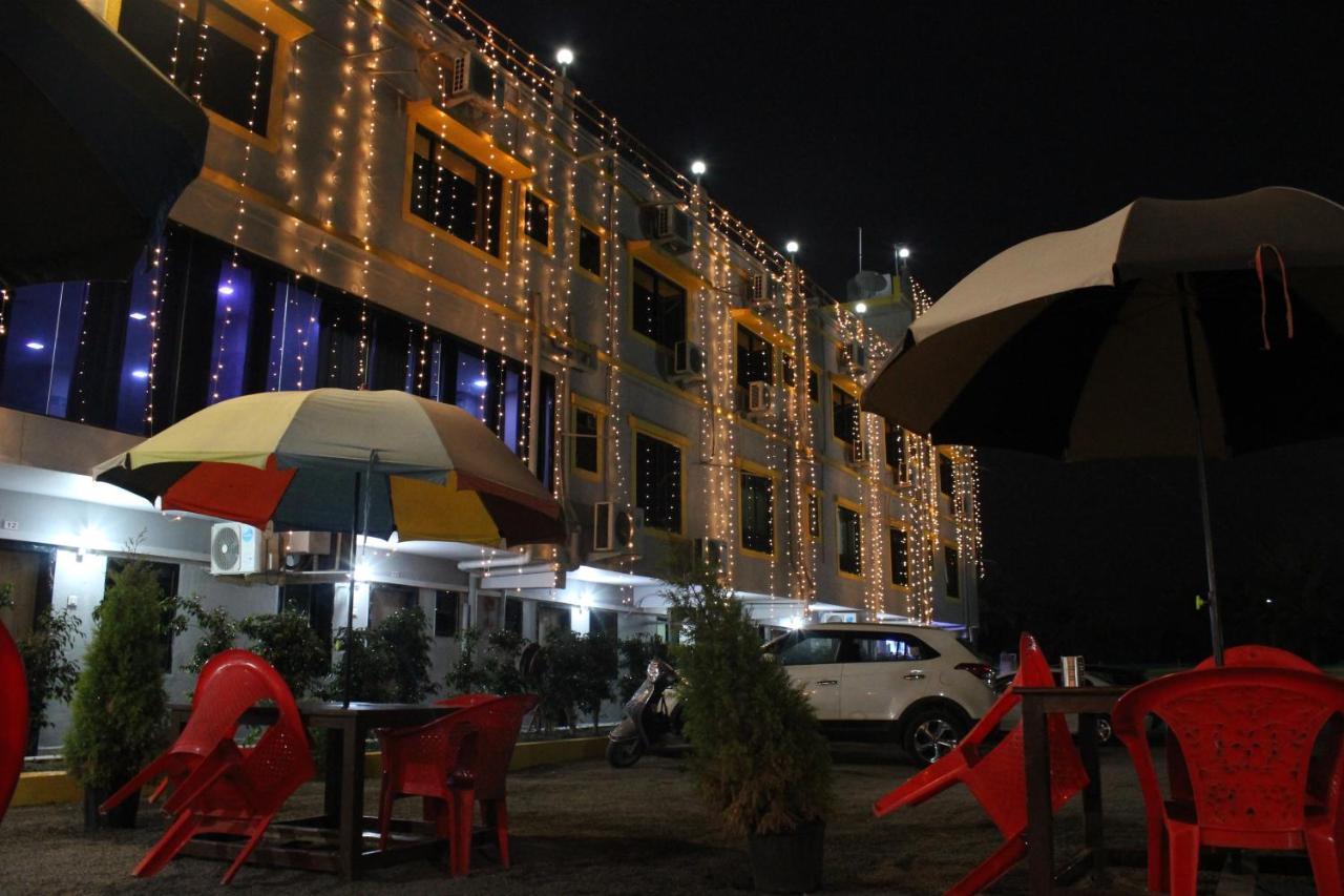 Hotel Silver Resort Даман Экстерьер фото
